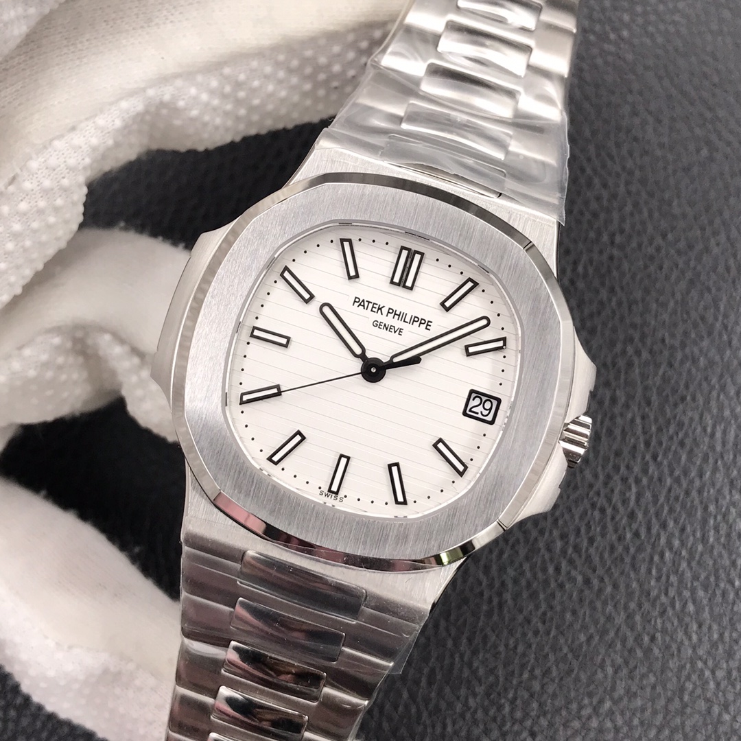 Patek Philippe Nautilus Silvery White Dial Stainless Steel Mens Watch 5711-1A-011