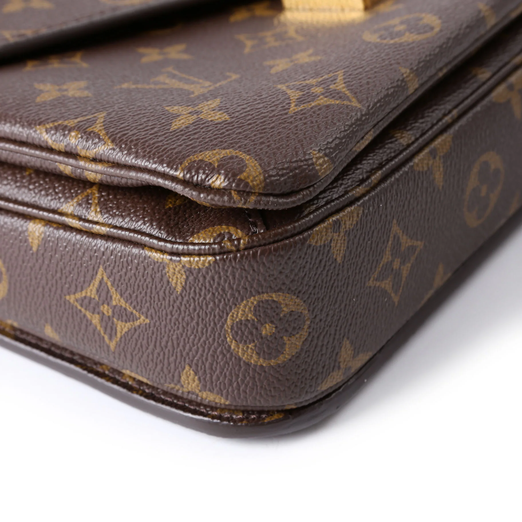 Pochette Metis Monogram