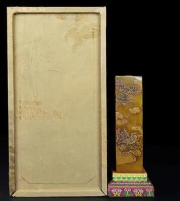 376G Old Chinese Shoushan Stone Seal Stamp Statue w/figure N993