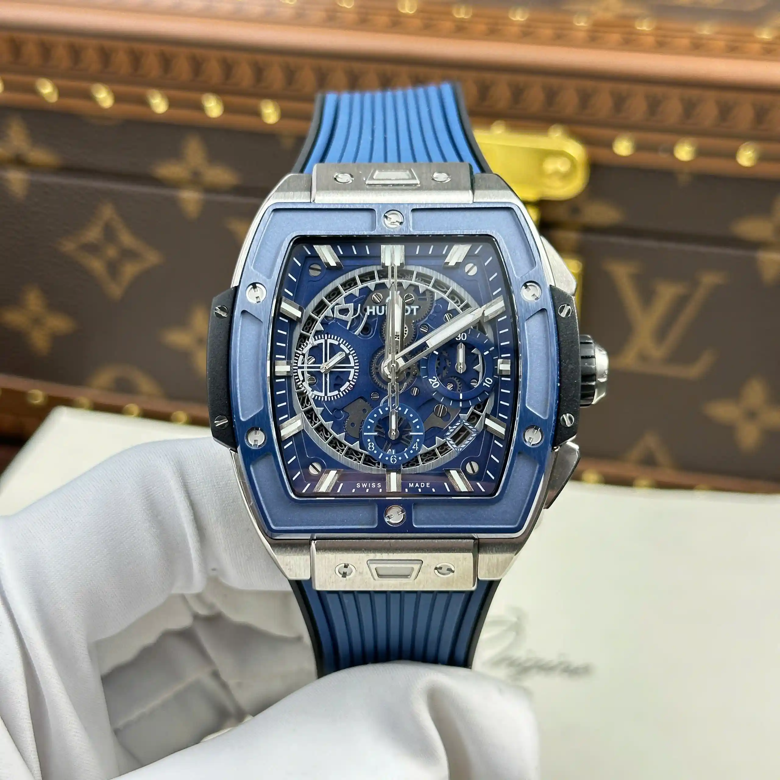 Hublot Spirit Of Big Bang Titanium Blue Ceramic Chronograph 642.NL.7170.RX 42mm – VIP Version Mens Watch