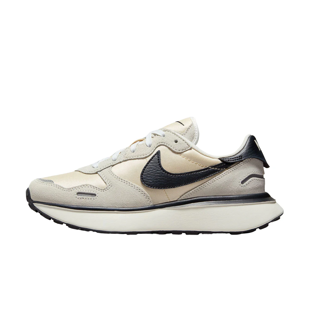 Nike Phoenix Waffle Summit (White/Black-Sanddrift-Sail)