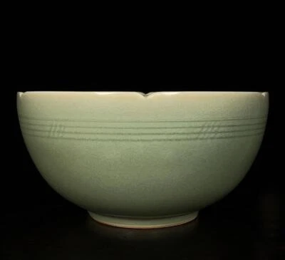 Old Chinese Longquan Yao Longquan Kiln Bowl w/flower Q1005