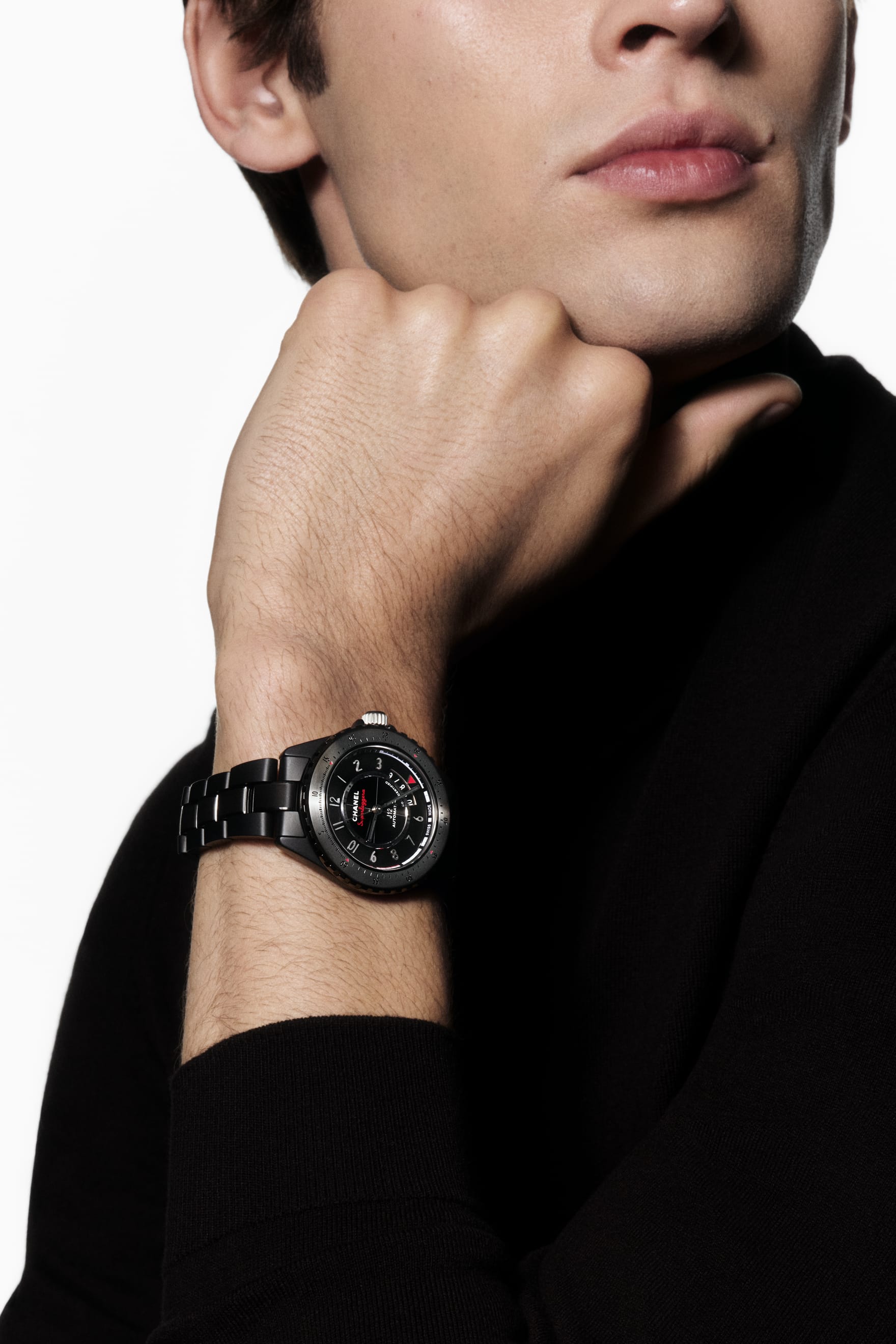 J12 Superleggera Caliber 12.1 42 mm watch