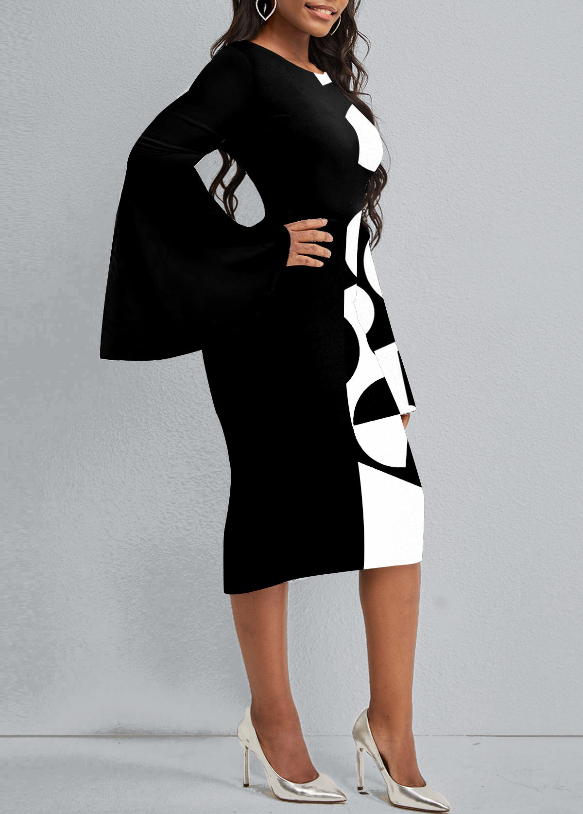 Geometric Print Flare Sleeve Dress