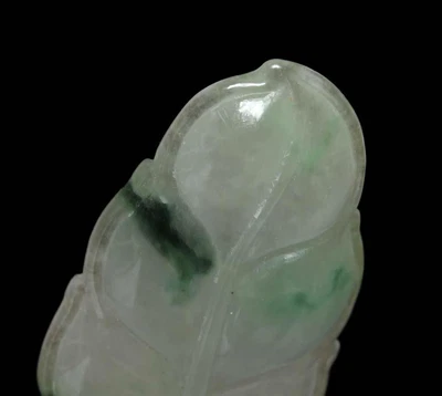29G Chinese Natural Green Jadeite Jade Pendant w/leaf
