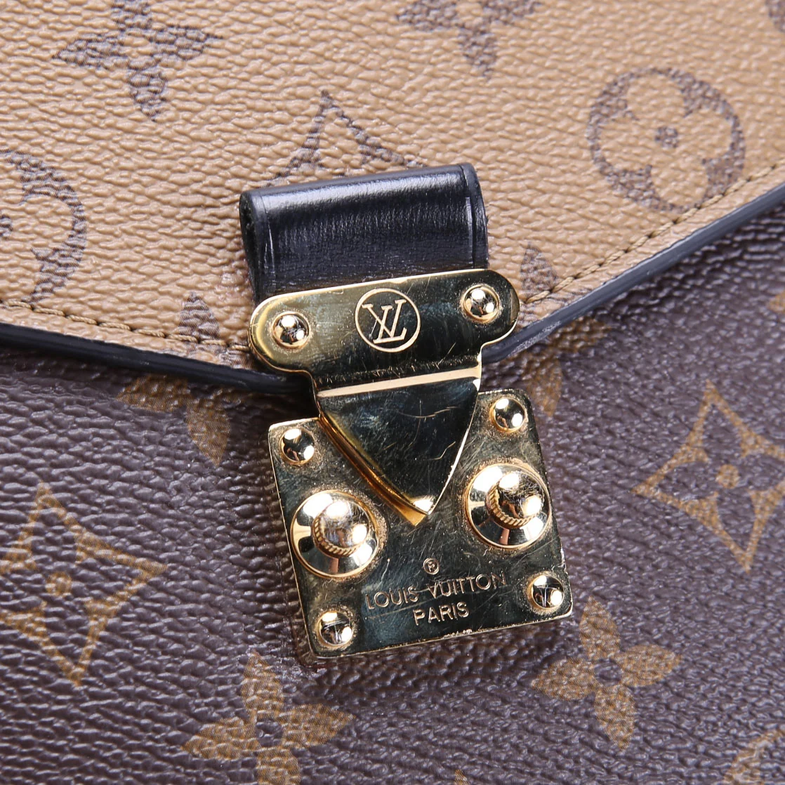 Pochette Metis Reverse Monogram