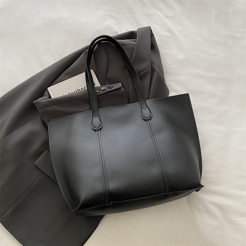 Deluxe Tote