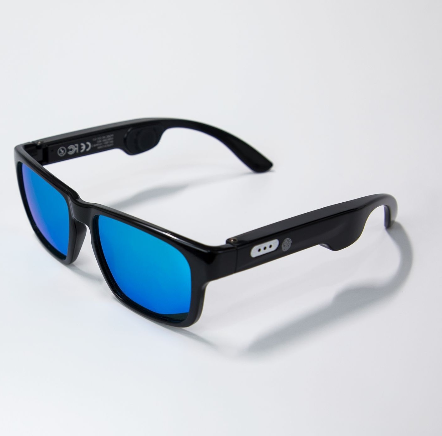 Bone transmission smart glasses