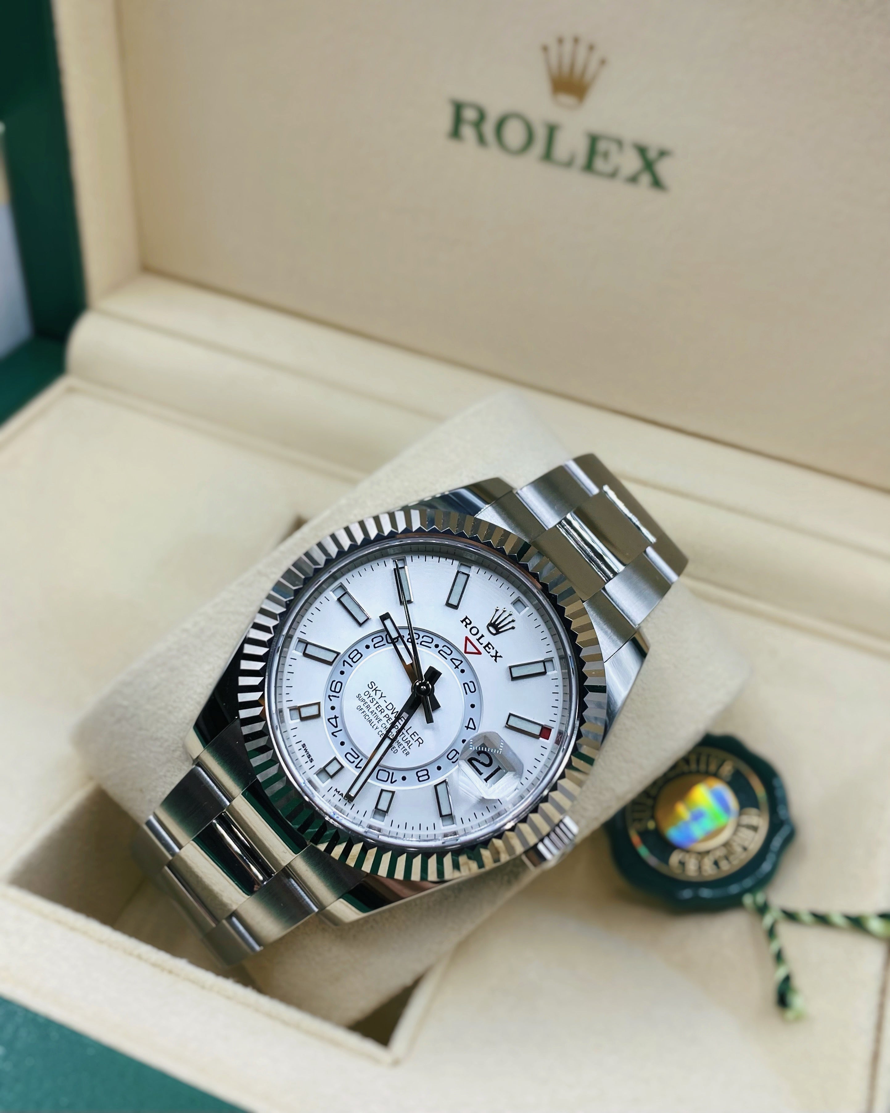 Rolex Sky-Dweller Automatic Men's 18kt White Gold White Dial Oyster Watch 326934-0001