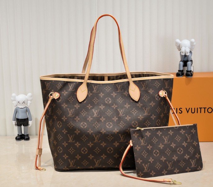Louis Vuitton Monogram Canvas Neverfull MM Tote In Beige - Louis Vuitton