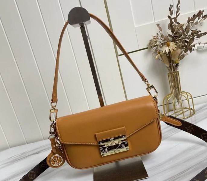 Louis Vuitton Spring Summer 2022 Swing Bag In Hazelnut Brown - Louis Vuitton