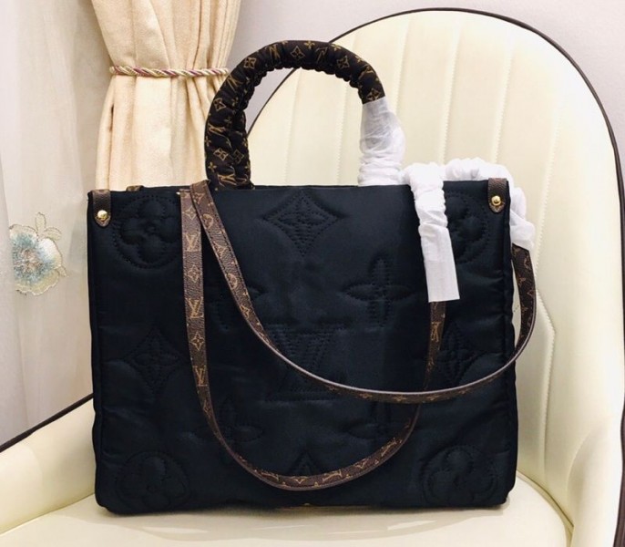 Louis Vuitton Econyl Regenerated Nylon Onthego GM Tote In Black - Louis Vuitton