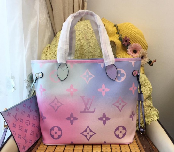 Louis Vuitton Spring 2022 Neverfull MM Tote In Sunrise Pastel - Louis Vuitton