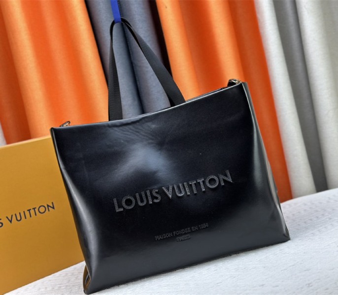 Louis Vuitton Other Leathers Shopper MM Tote In Black - Louis Vuitton