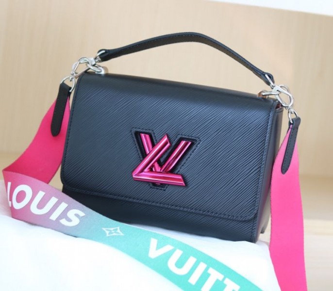 Louis Vuitton Epi Leather Twist MM Handbag In Black With Gradient Strap - Louis Vuitton
