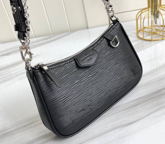 Louis Vuitton Epi Leather Easy Pouch On Strap In Black - Louis Vuitton