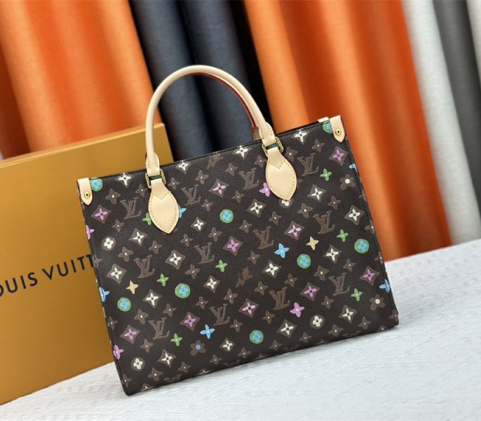 Louis Vuitton Monogram Craggy Onthego MM Tote In Chocolate - Louis Vuitton