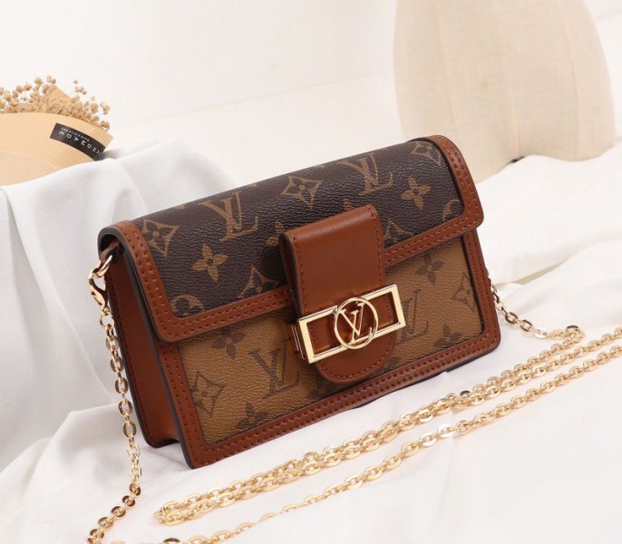 Louis Vuitton Monogram Reverse Canvas Dauphine Chain Wallet - Louis Vuitton