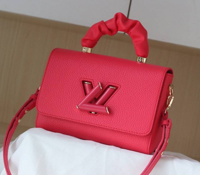 Louis Vuitton Taurillon Leather Twist MM Scrunchie Handle In Pondichery Pink - Louis Vuitton