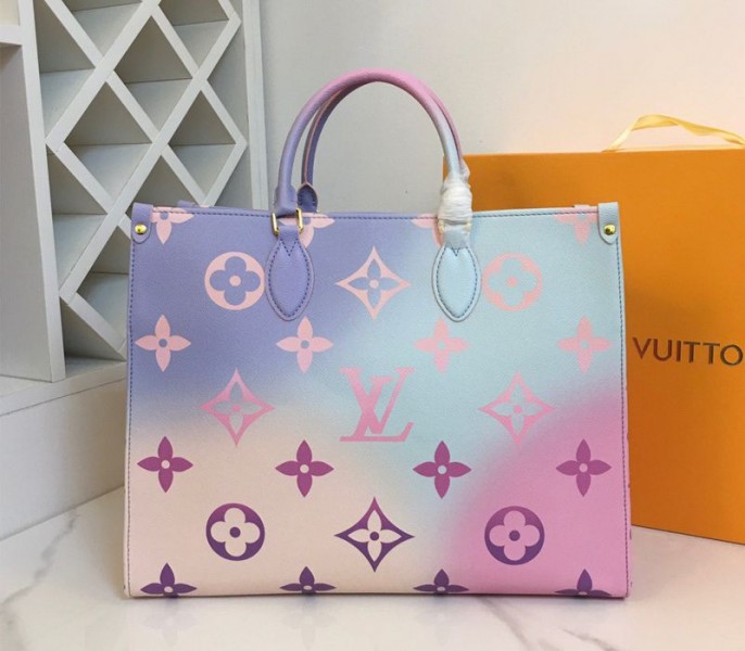 Louis Vuitton Spring 2022 Onthego GM Tote In Sunrise Pastel - Louis Vuitton
