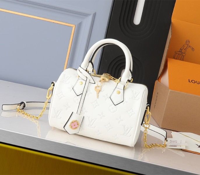 Louis Vuitton Other Leathers Speedy Bandouliere 20 Handbag In Quartz White - Louis Vuitton