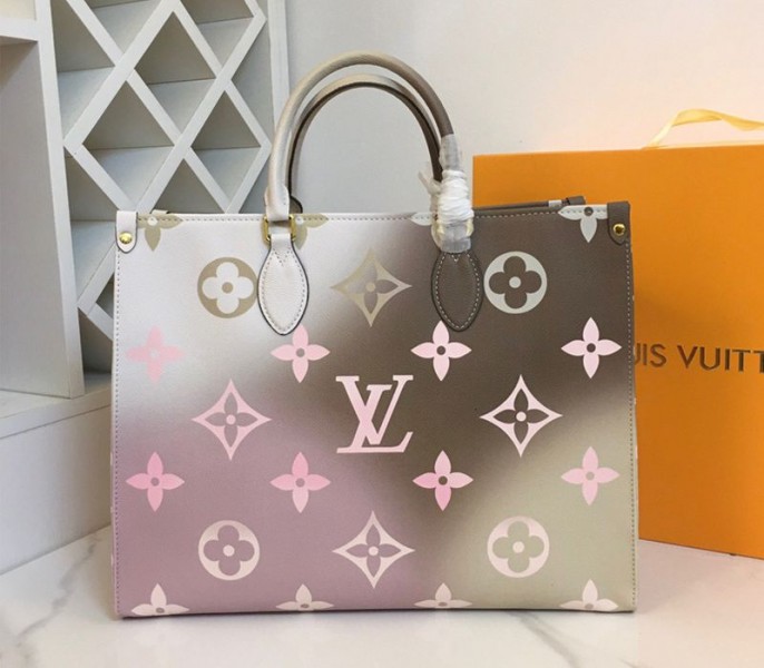 Louis Vuitton Spring 2022 Onthego GM Tote In Sunset Kaki - Louis Vuitton