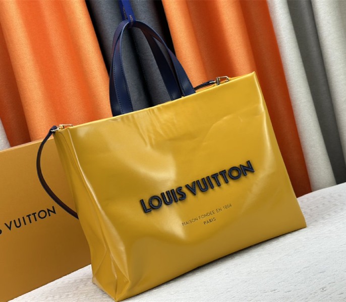 Louis Vuitton Other Leathers Shopper MM Tote In Safran - Louis Vuitton