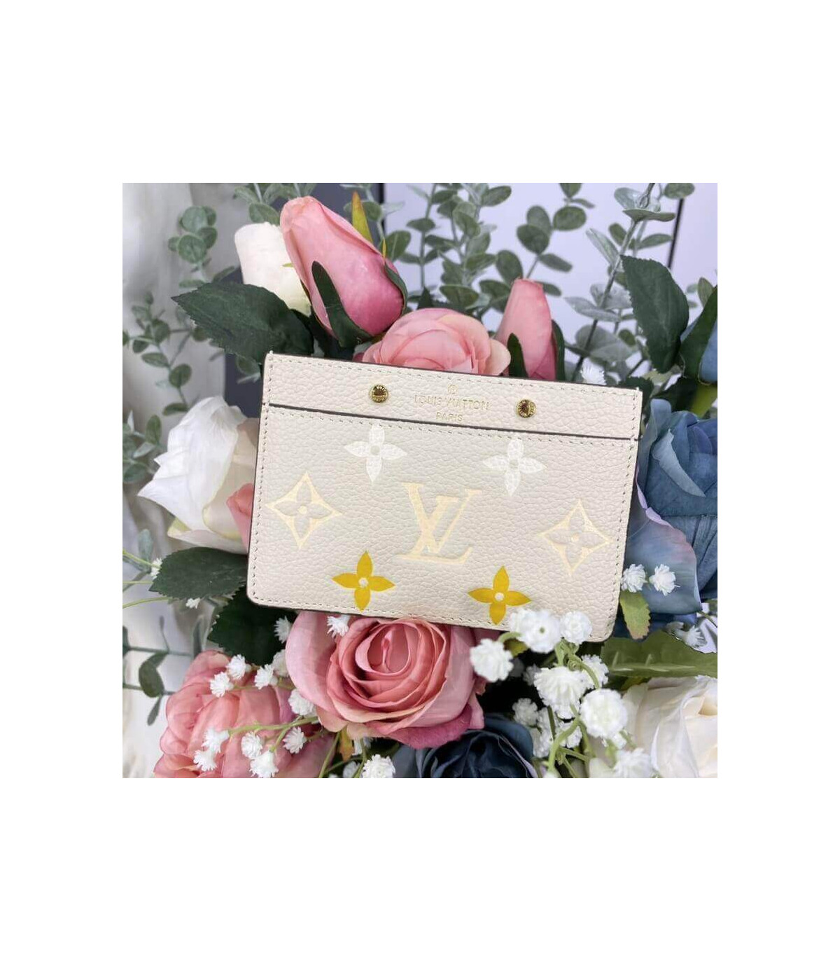 Louis Vuitton Card Holder Beige
