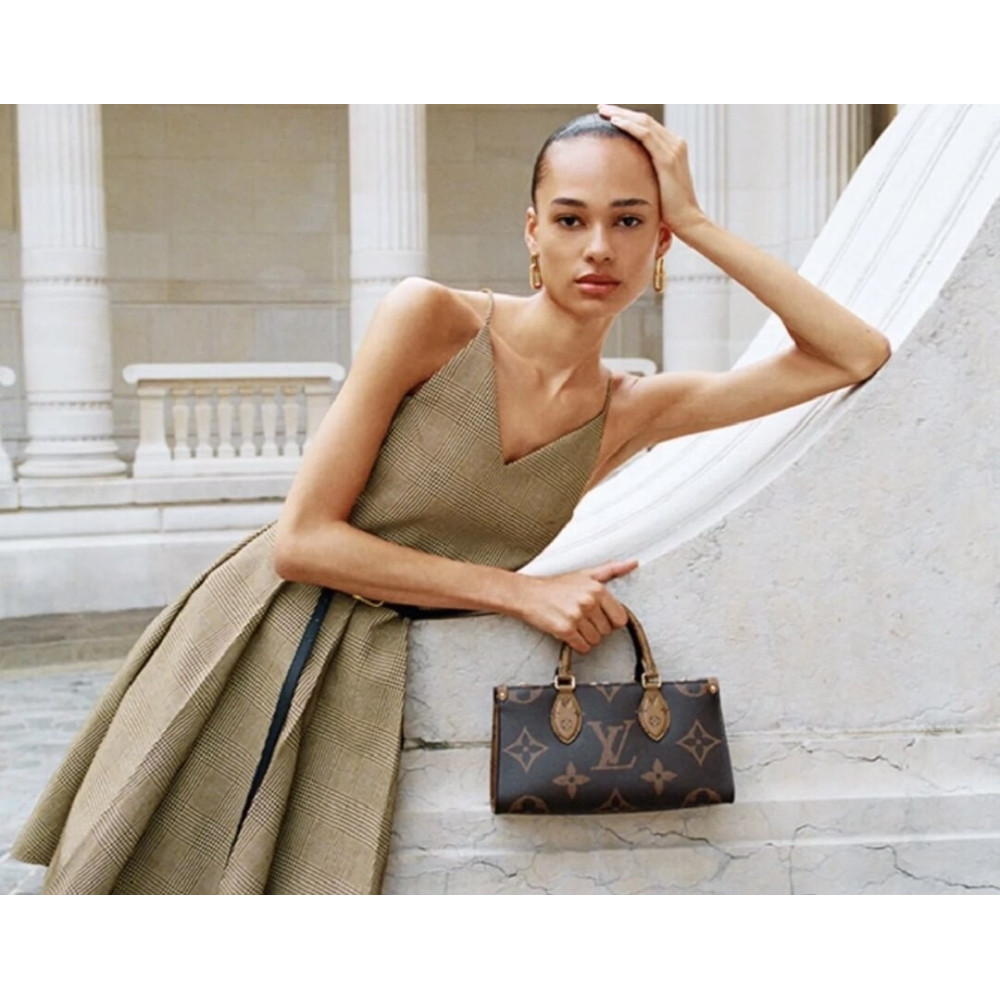 Louis Vuitton OnTheGo East West