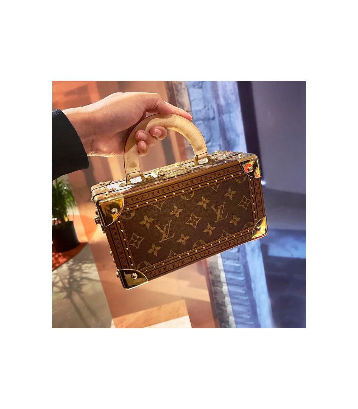 Louis Vuitton Valisette Tresor