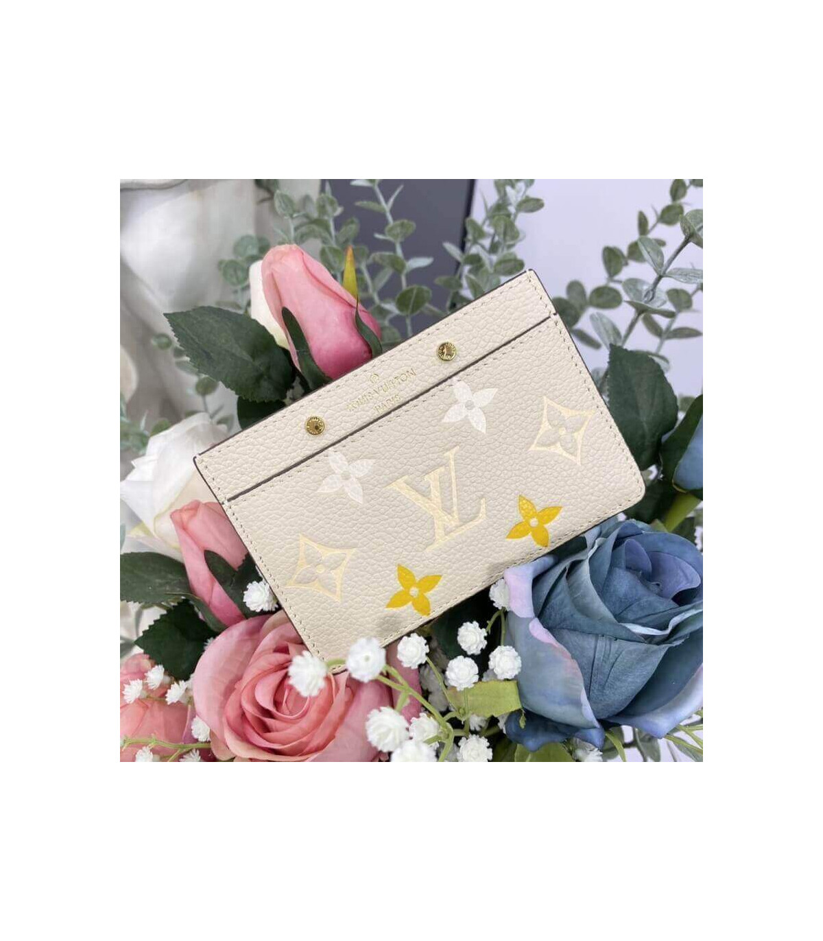 Louis Vuitton Card Holder Beige