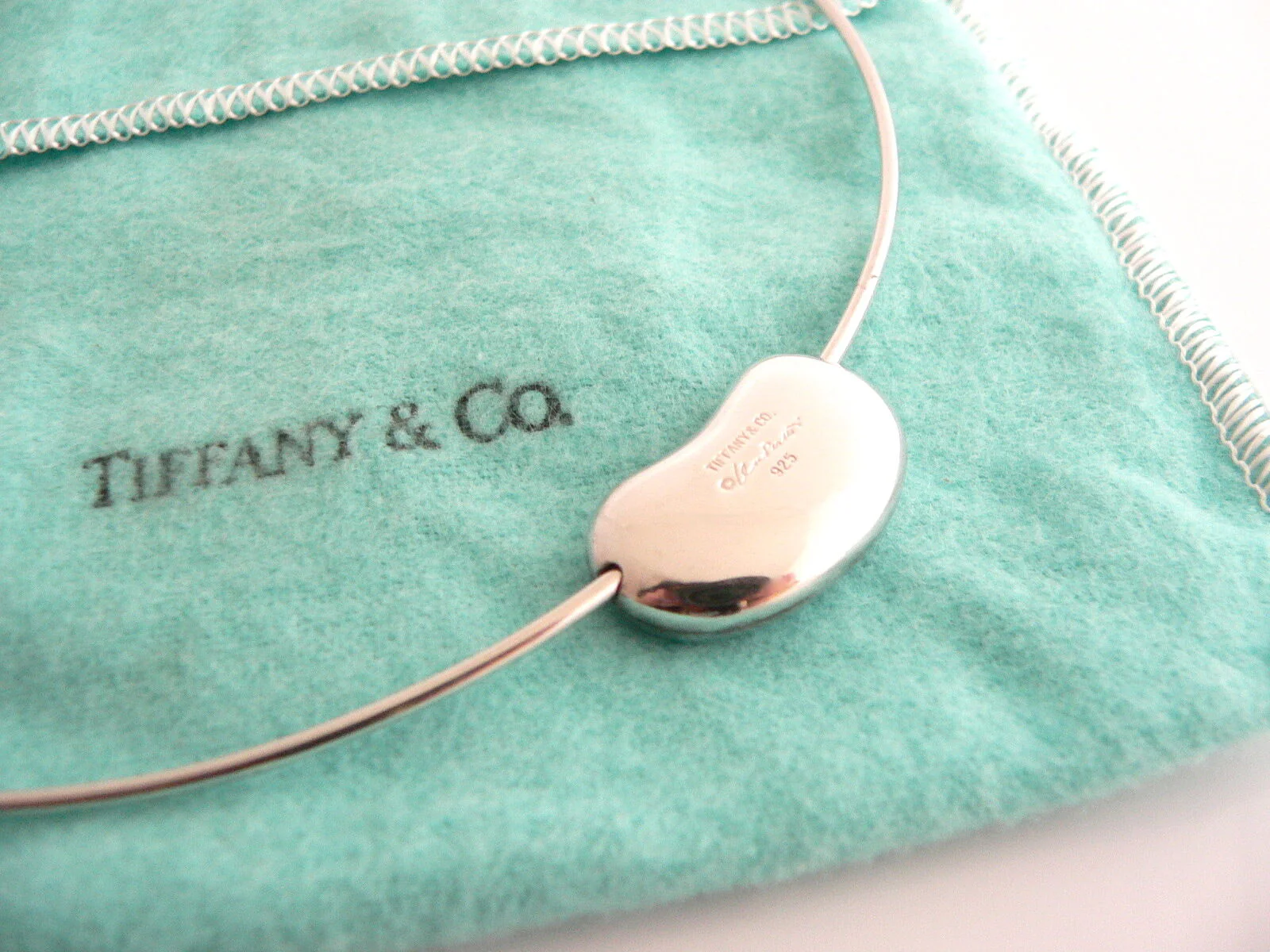 Tiffany & Co Large Bean Wire Necklace Pendant Charm Peretti Silver Gift Pouch