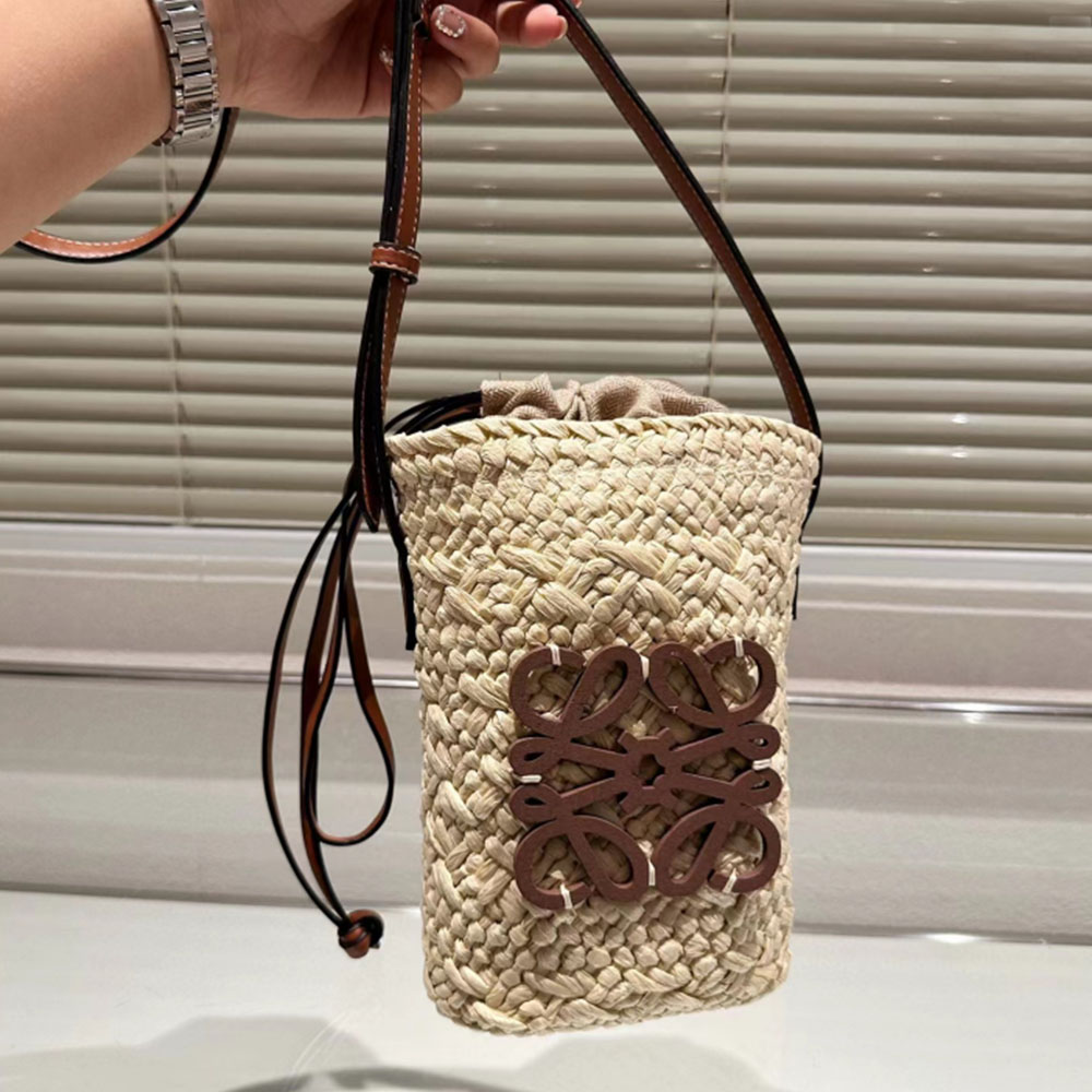 Loewe Anagram Basket Mini Shoulder Bag(Replica)