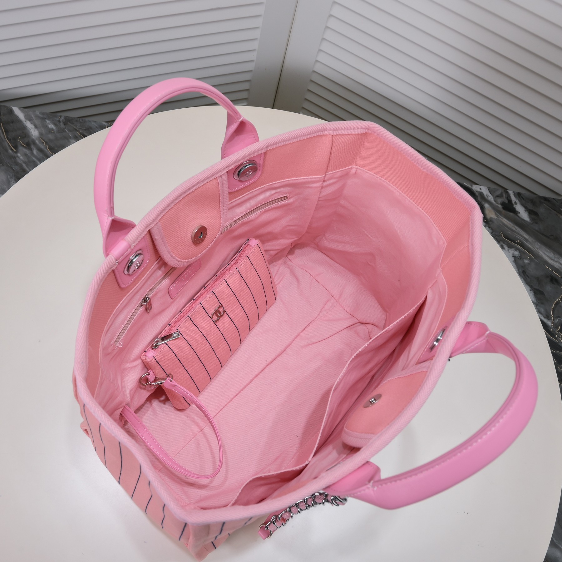 Chanel Cruise Chain Canvas Beach Bag Shopping bag Tote Shoulder Bag Handbag