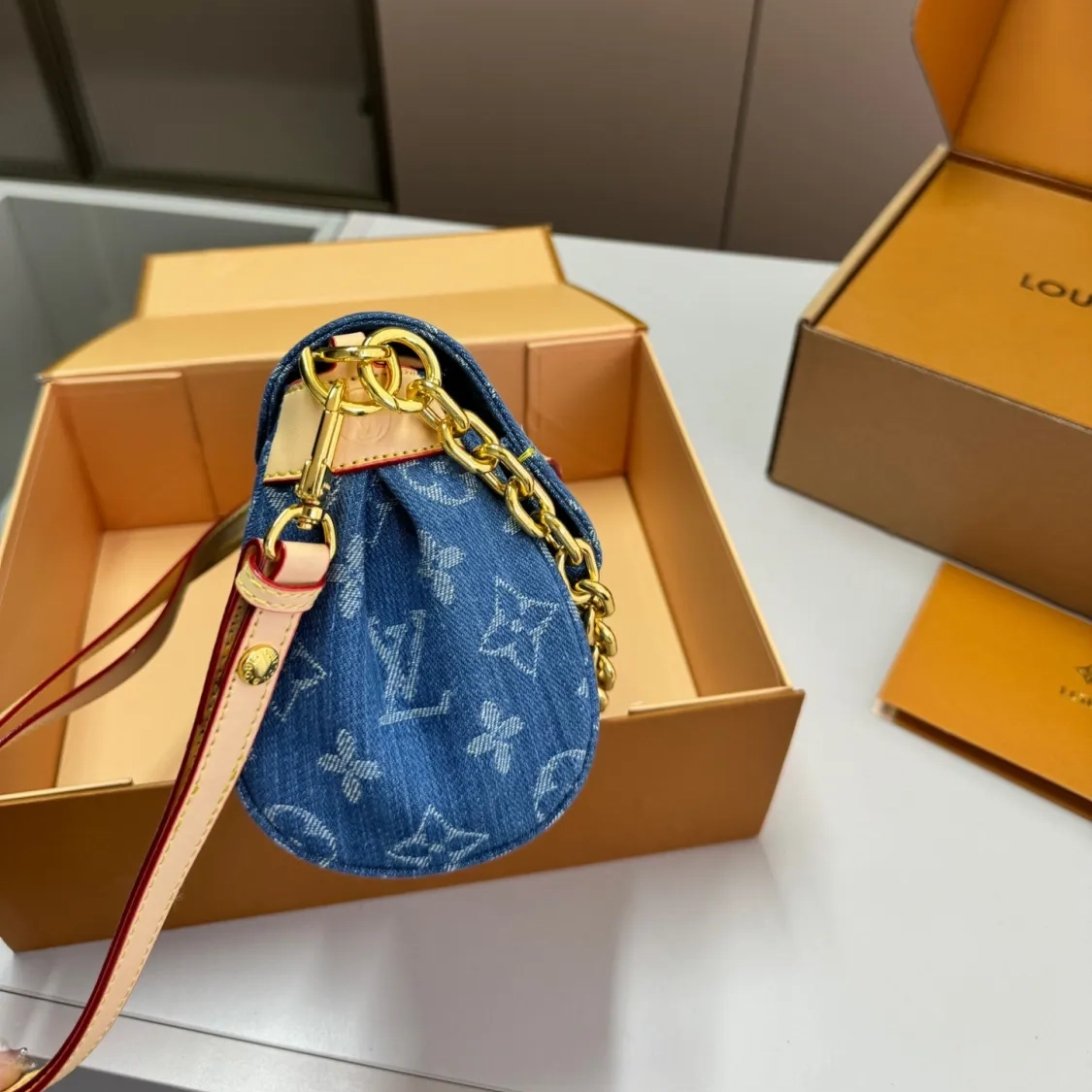 Louis Vuitton LV Denim Favorite Shoulder Bag Handbag (Replica)