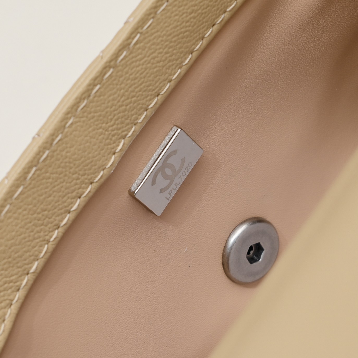 Chanel Cross Body Metal Ball Chain Shoulder Bag Handbag