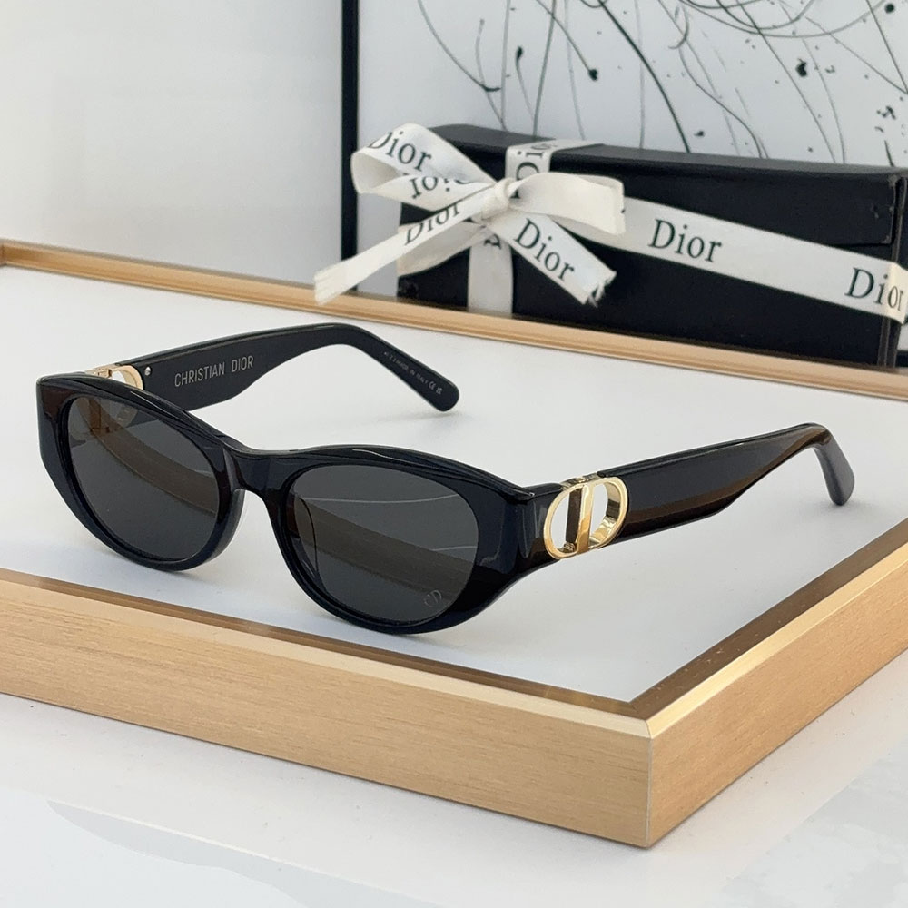 Dior The Hollow Logo of The Mirror Leg  sunglasses Top quality (Replica）