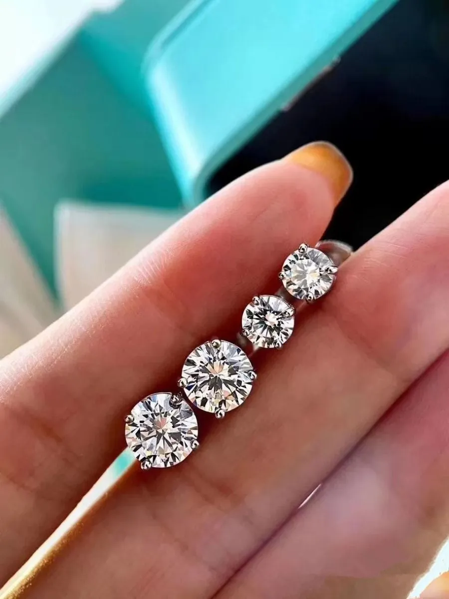 Replica Tiffany & Co 4 Prong Brilliant Solitaire Diamond White Gold America Sale Online Lady