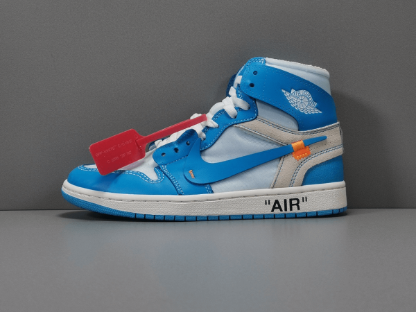 OFF-White x Jordan1 Retro OG”UNC”(Replica)