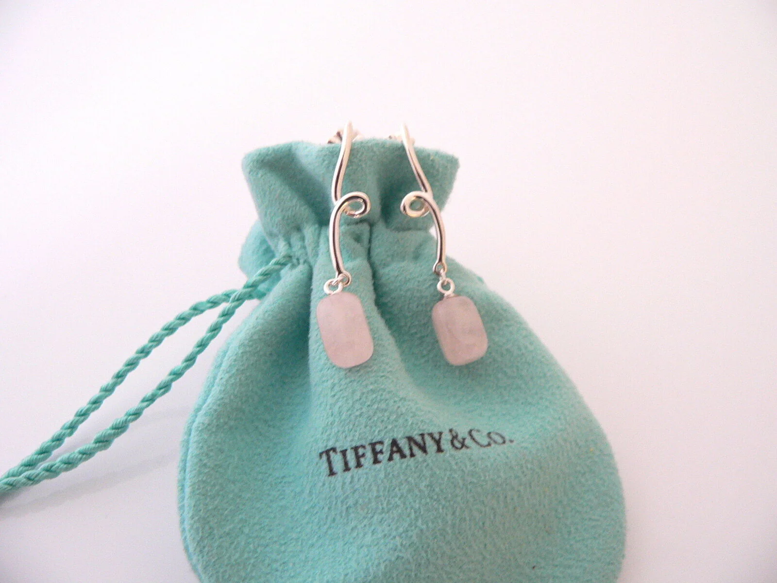 Tiffany & Co Silver Pink Rose Quartz Twirl Dangling Earrings Gift Pouch Love Art