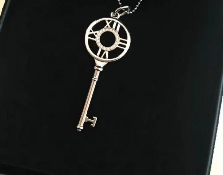 Tiffany Atlas Keys Silver/Pink Gold Pendant Necklace Studded Wholesale GRP09003/GRP08994