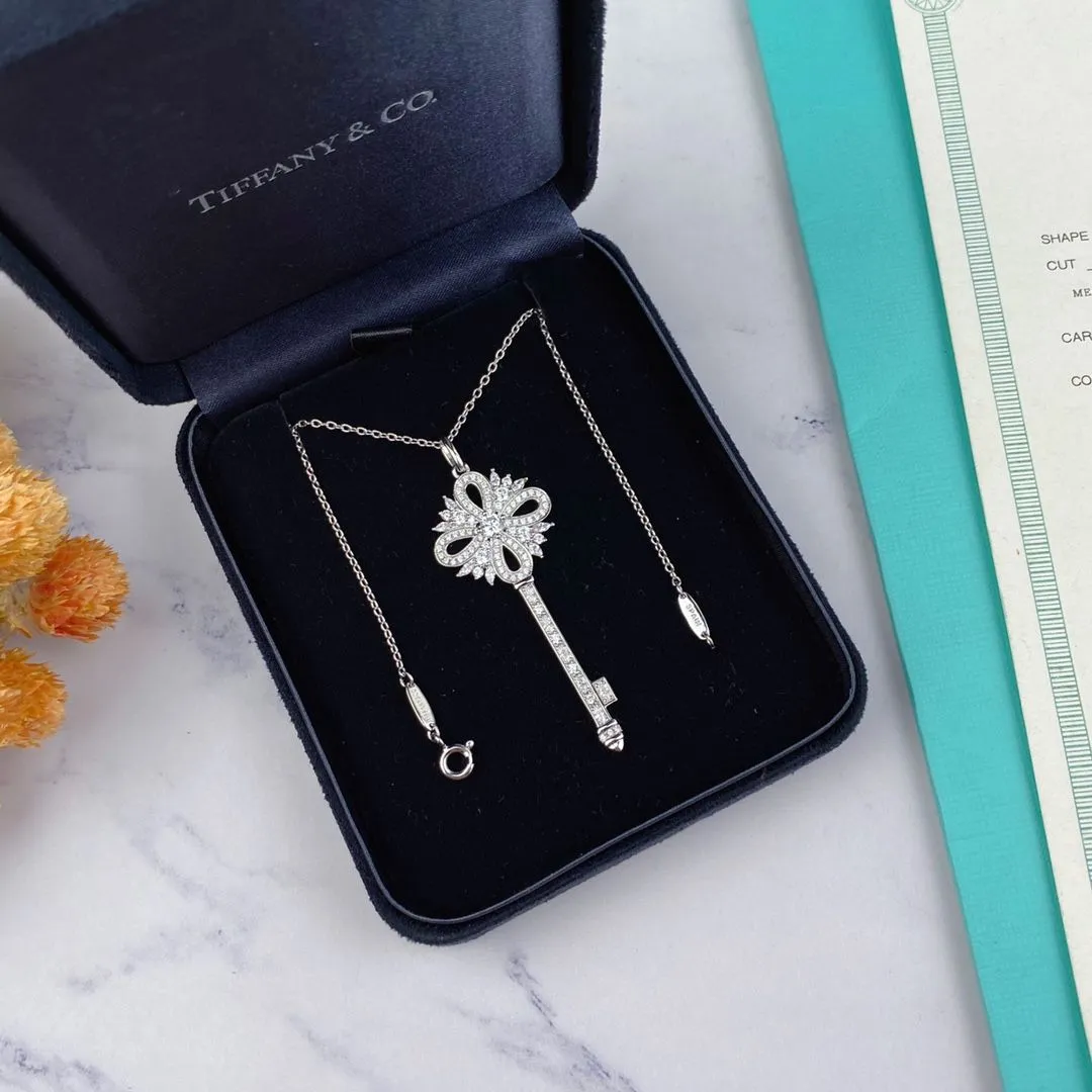 New Style Tiffany Victoria Key Pendant White Gold Diamonds Necklace For Ladies Silver/ Yellow Gold