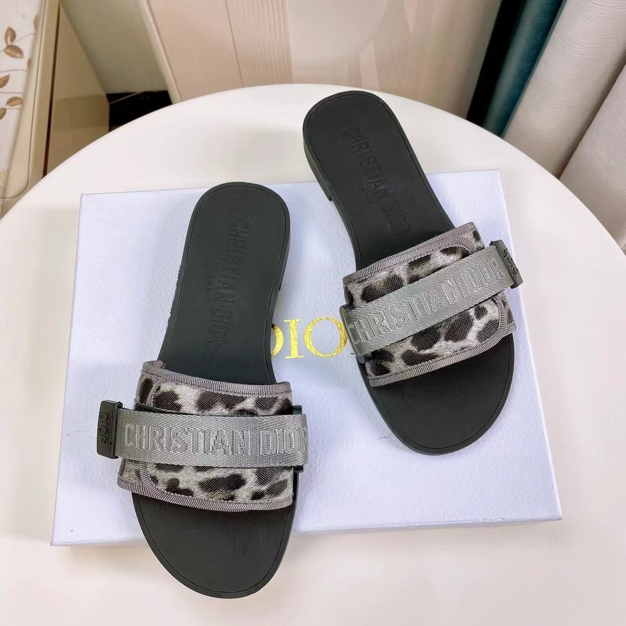 Dior DWAY Slide Slipper Sandals  With Adjustable Type Slide Sandal (Replica)