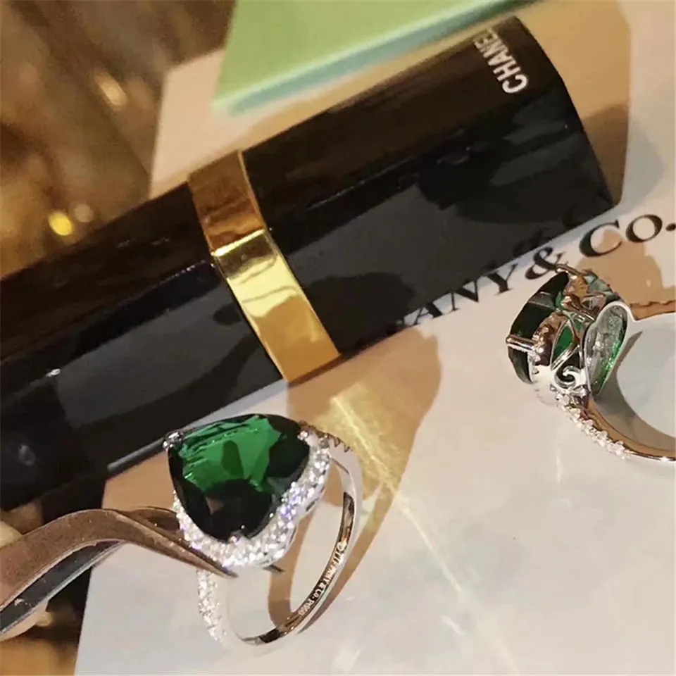 Replica Tiffany Heart Emerald Ring Crystals Edge Celebrity Price In USA