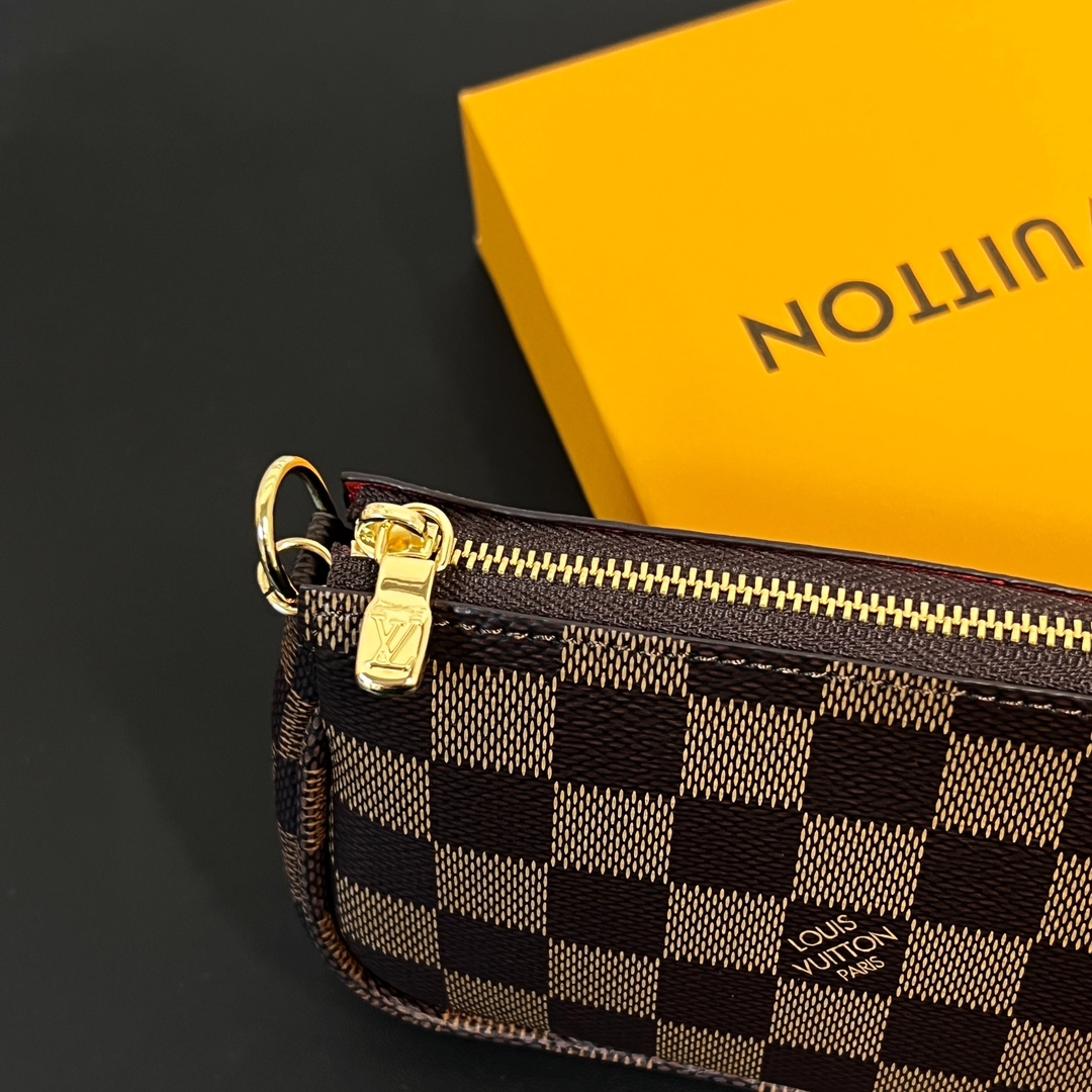 Louis Vuitton Multi Pochette Accessories Mini Bag Purse