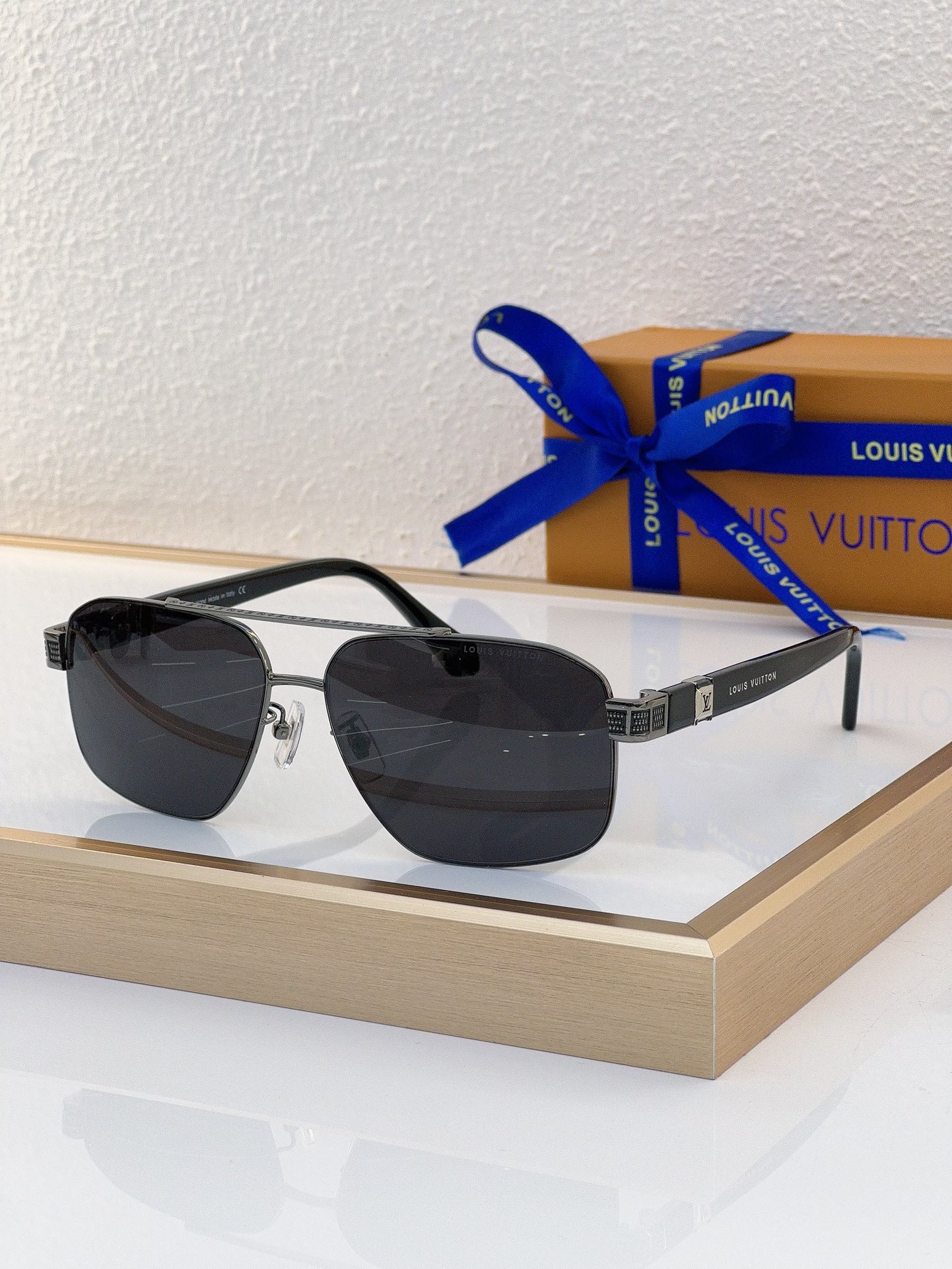 Louis Vuitton LV Sunglasses