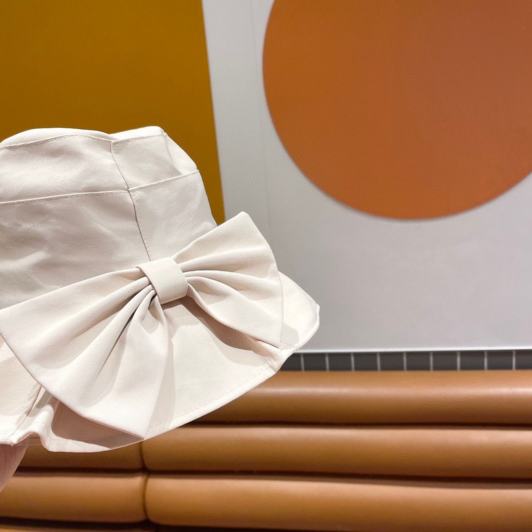 Celine Uv-protected Beach Hat With Large Brim Sunhat （Replica）