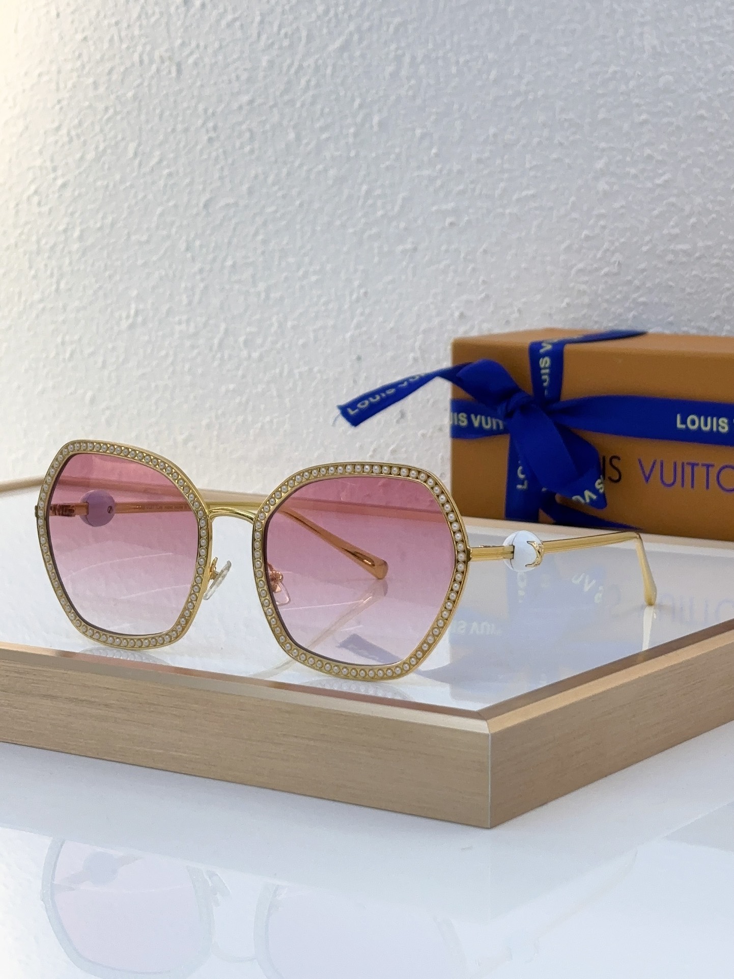 Louis Vuitton LV Sunglasses
