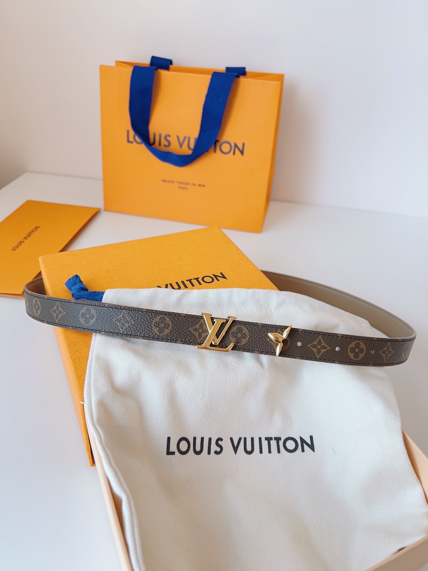 Louis Vuitton LV Leather Belts 1:1 Mirror Version
