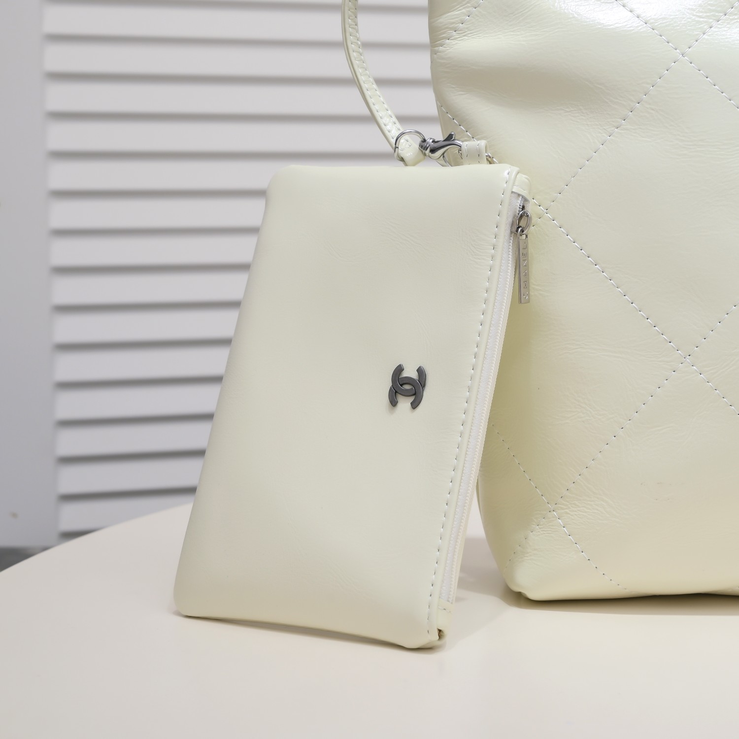 Chanel 22 Bag Pearl Bag Shoulder Bag Handbag